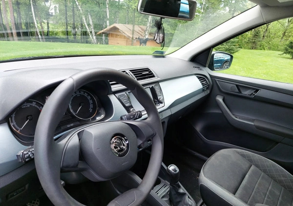 Skoda Fabia cena 24900 przebieg: 195000, rok produkcji 2020 z Rybnik małe 277